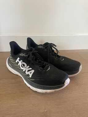 Hoka Men's Black and White Running Shoes - Breathable Performance